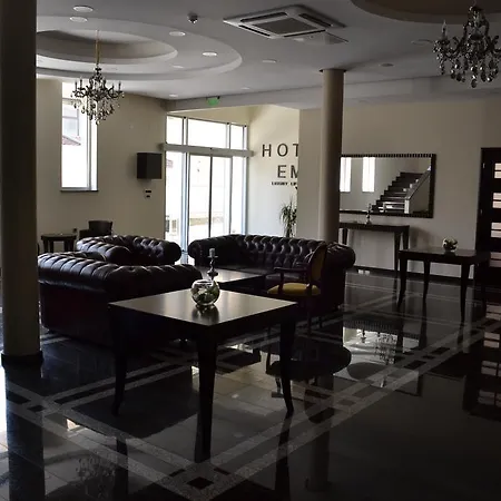 Emi فندق ستروميكا